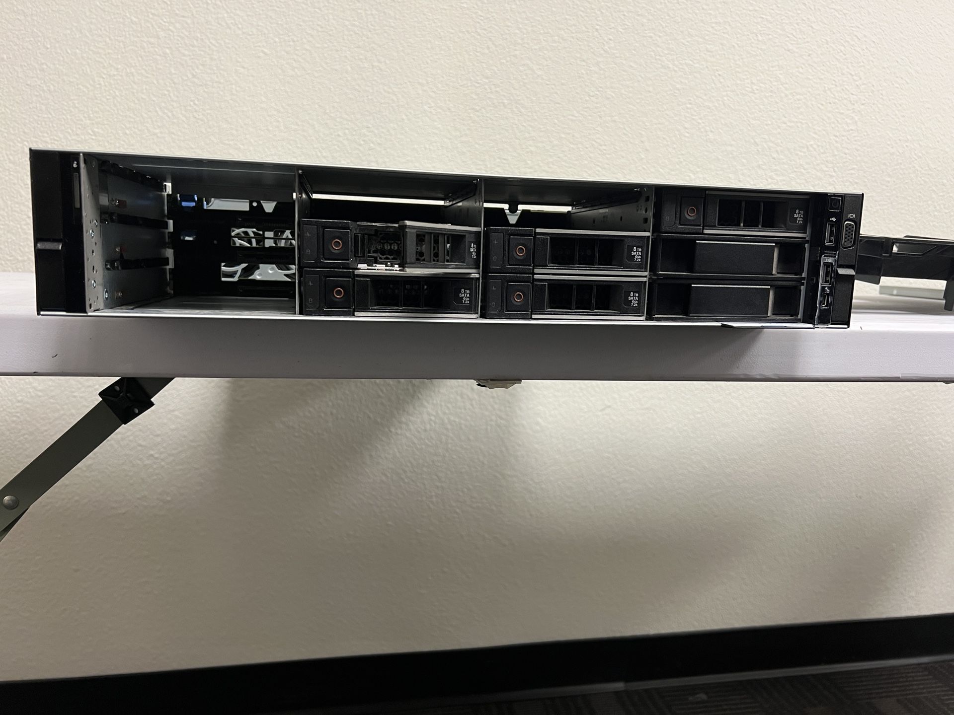 Dell NVR4 Zeon Server