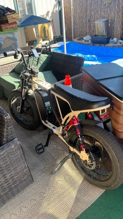 AKEZ X7 color beige Adult bike