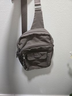 Beggallini cross body bag
