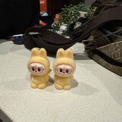 Mini labubu’s