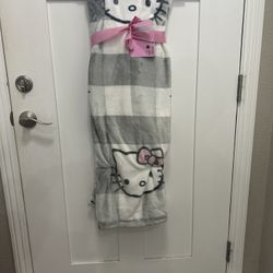 Hello Kitty Throw (Gray And White Checkered)