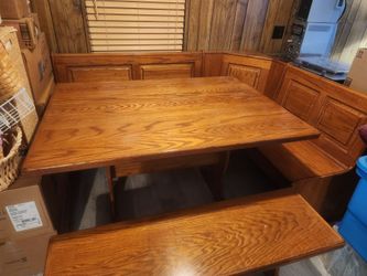 Corner Dining Set/Breakfast Nook in Oak with Storage Space