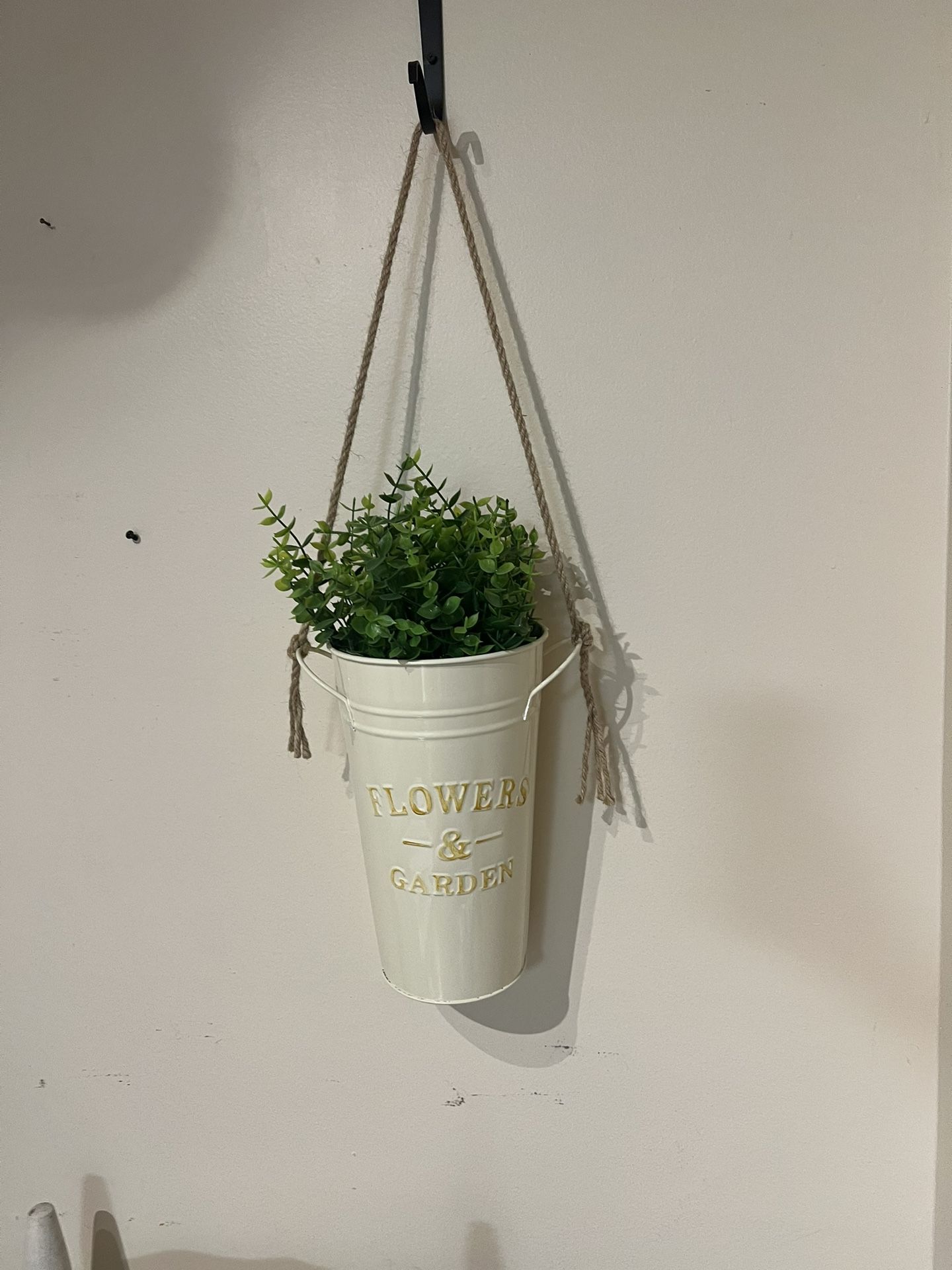 Flower Pot Wall Hanging