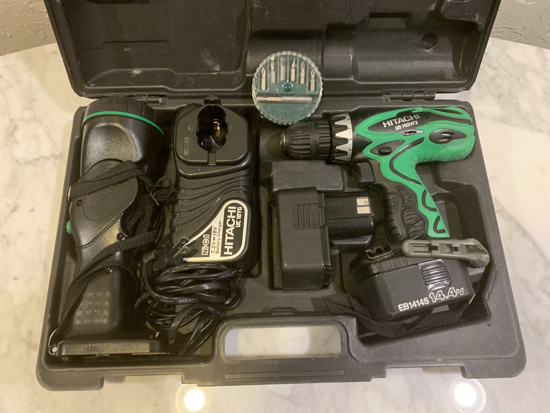 Hitachi Drill Set