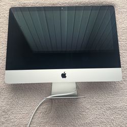 iMac Desktop  w/ Apple Keyboards and 4k webcam