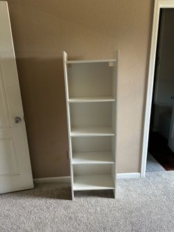 Shelf / Shelving