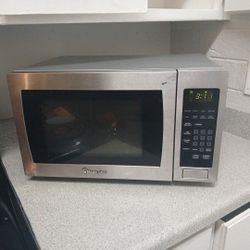 Magic chef industrial microwave