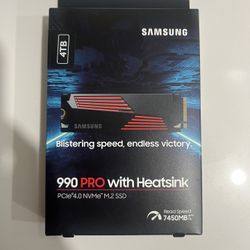 Samsung 990 PRO 4TB w/ Heatsink