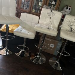 Bar Stools / Bancos