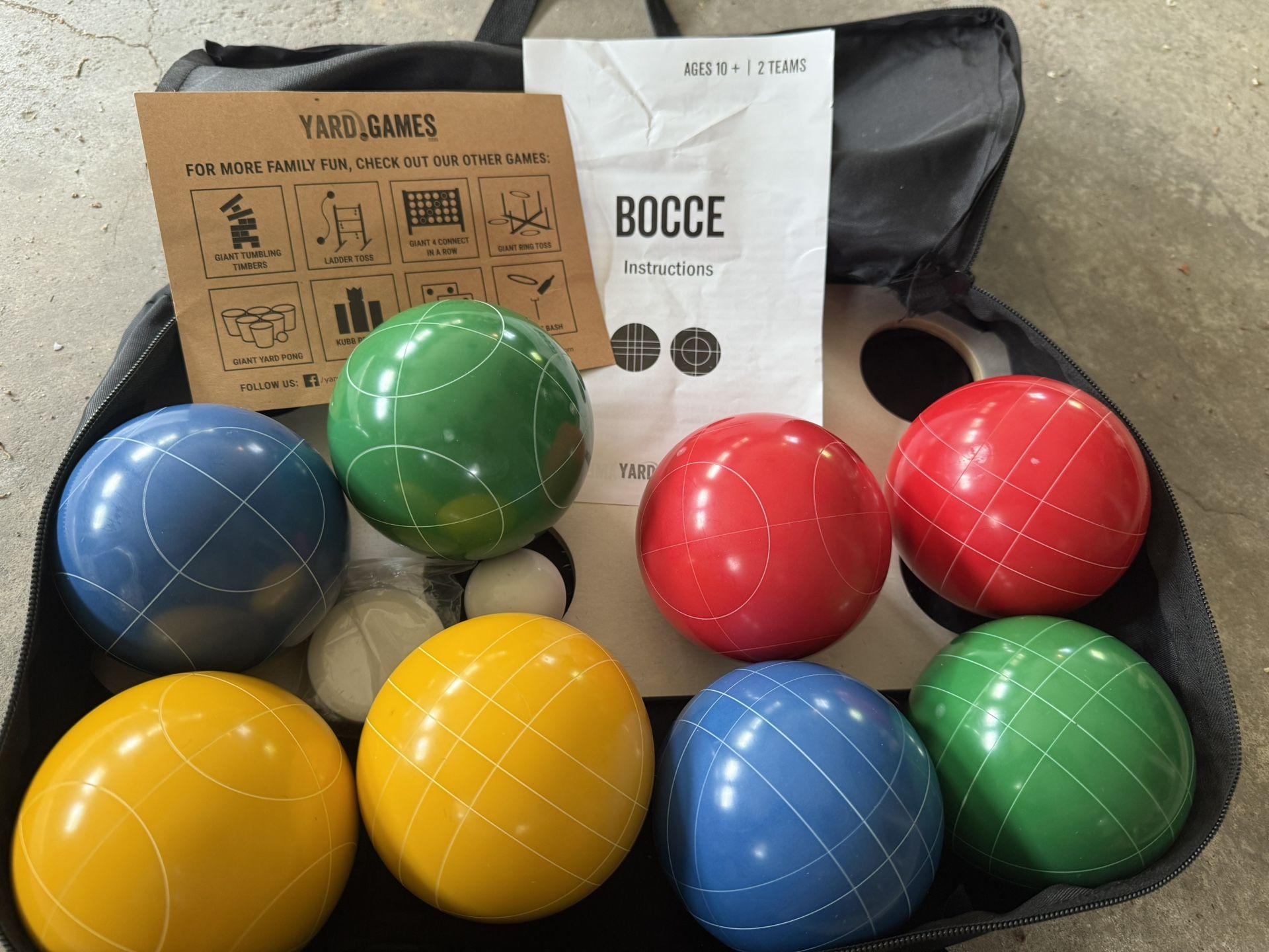 LIKE NEW bocce Ball Set