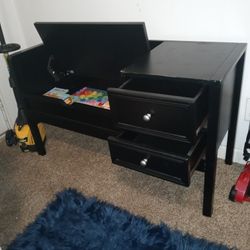 Seat/desk/storage