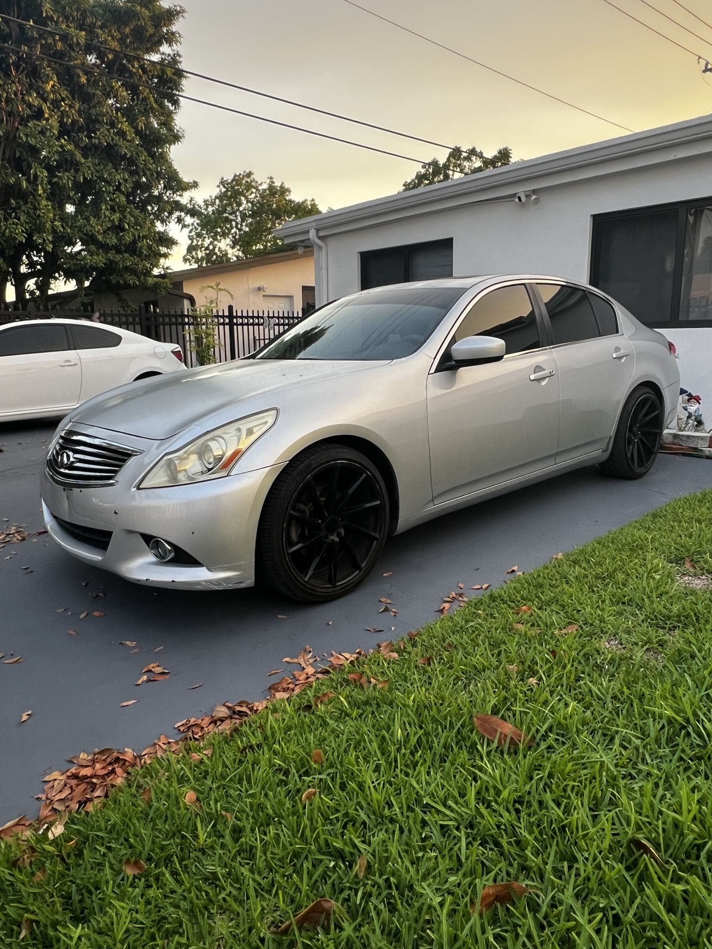 2013 Infiniti G37
