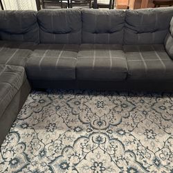 Sectional couch