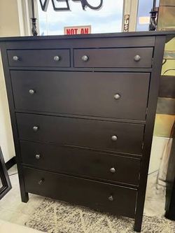 Dresser Pine Wood Excellent Condition