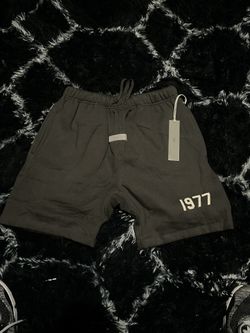 Authentic Fear of God ESSENTIALS Short NWT Sz S