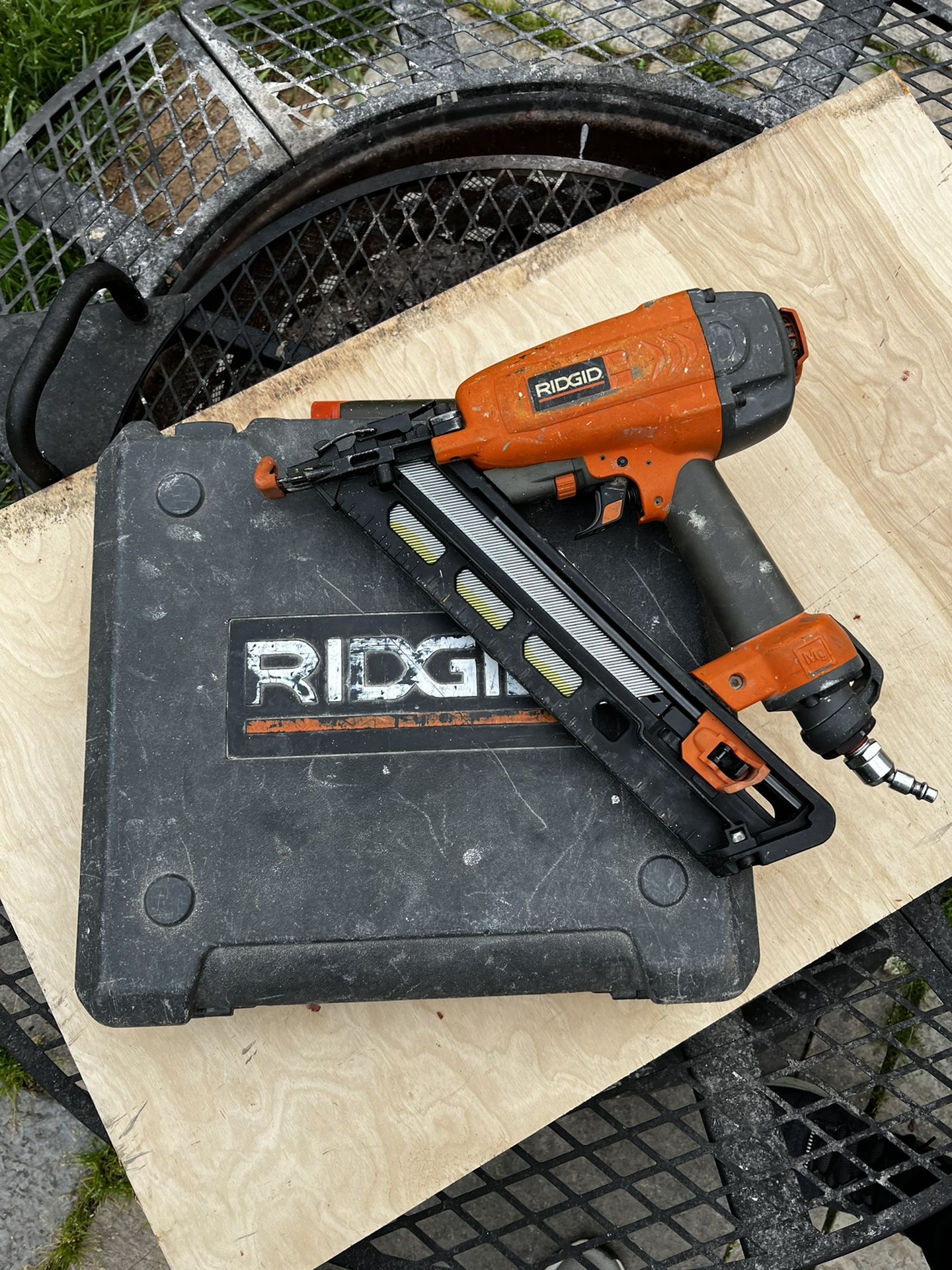 Finishing Nail Gun