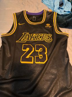 LeBron black mamba jersey Large new