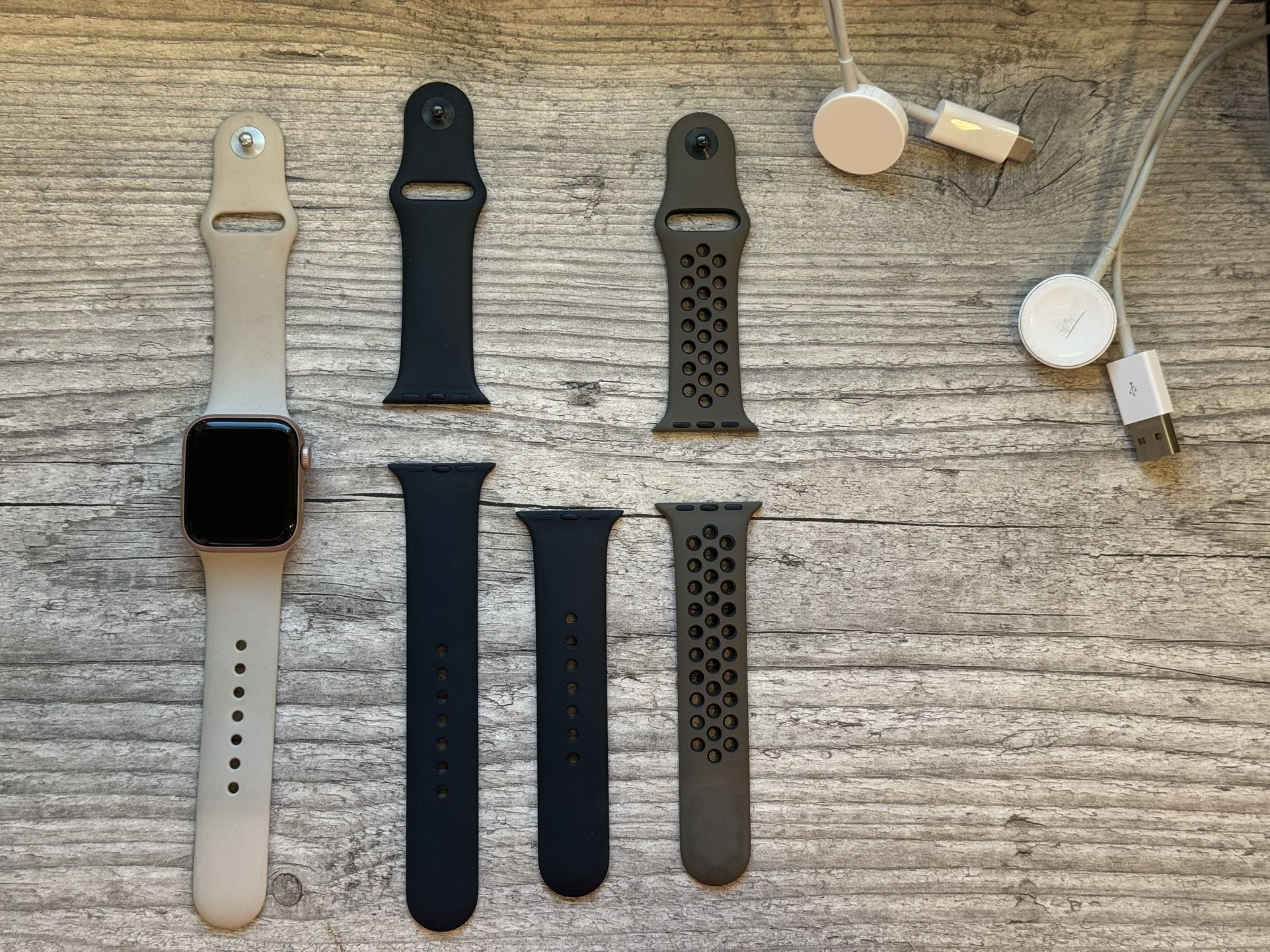 Apple Watch SE (1st gen) Aluminum 40MM + Cellular
