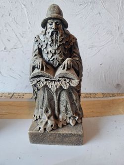 Wizard Figurine Holding Open Book, Windstone Edition