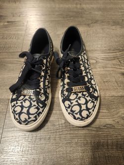 Guess Monogram Low-Top Sneakers