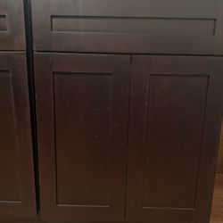 Kitchen and bathroom cabinets 
