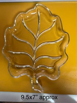 Vintage Mid Century Modern Glass Leaf dish Hazel-Atlas