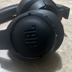 JBL Wireless Headphones 