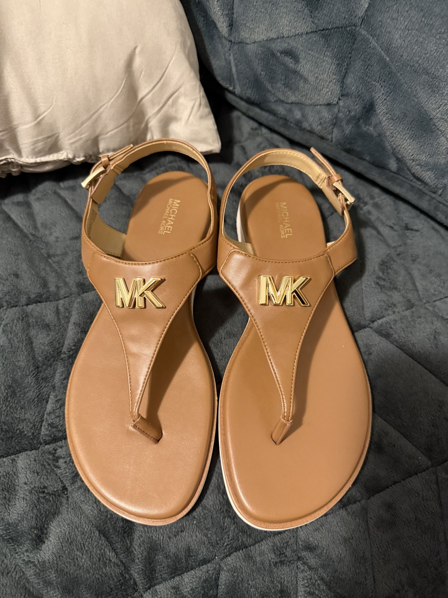 Women’s Michael Kors Sandals Size 9