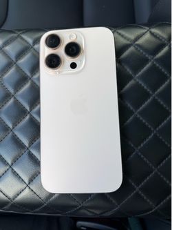 Iphone 16 Pro Unlocked Excellent Condition