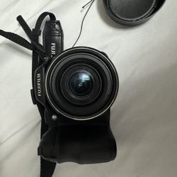 fujifilm finepix s2000hd Camera