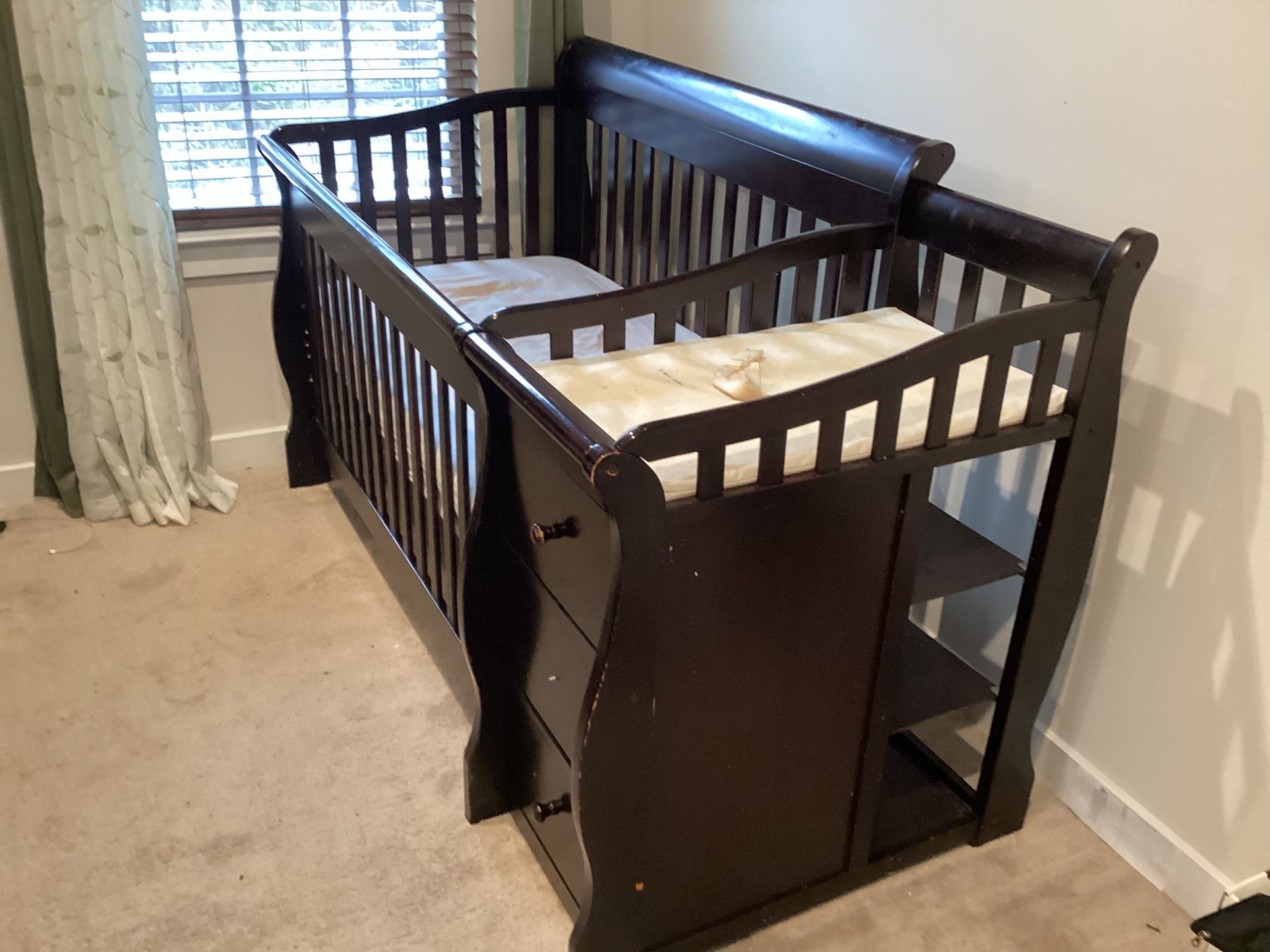 Baby Crib With Matress