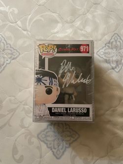 Ralph Macchio *AUTOGRAPHED* pop