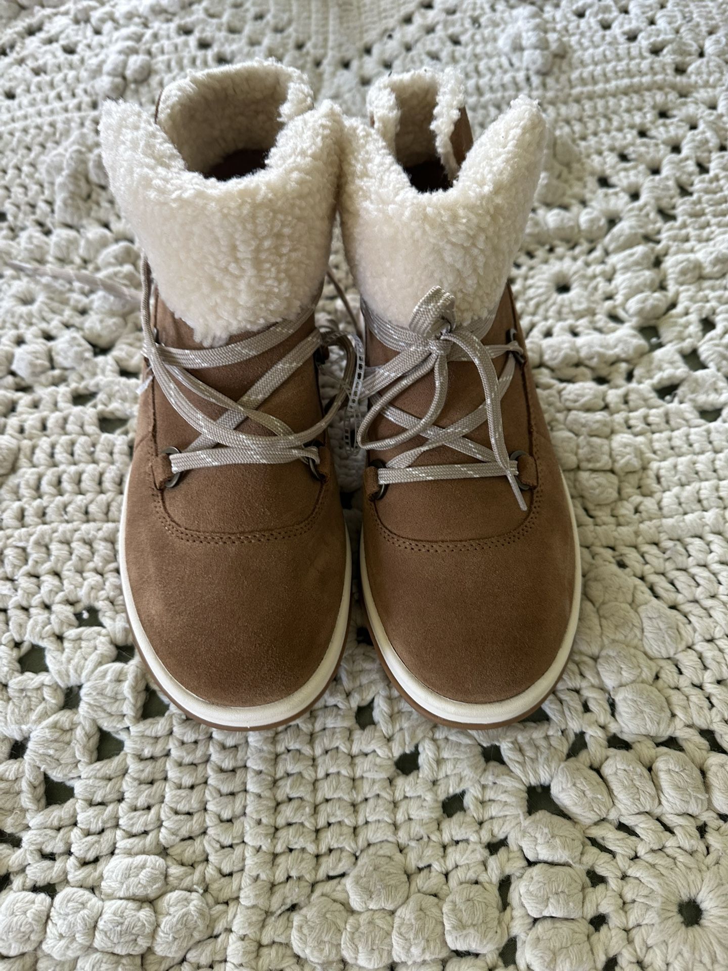 UGG Plush Bracken Lace boot Sock lining
