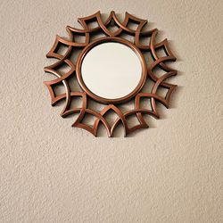 Elegant decorative mirror with a unique design