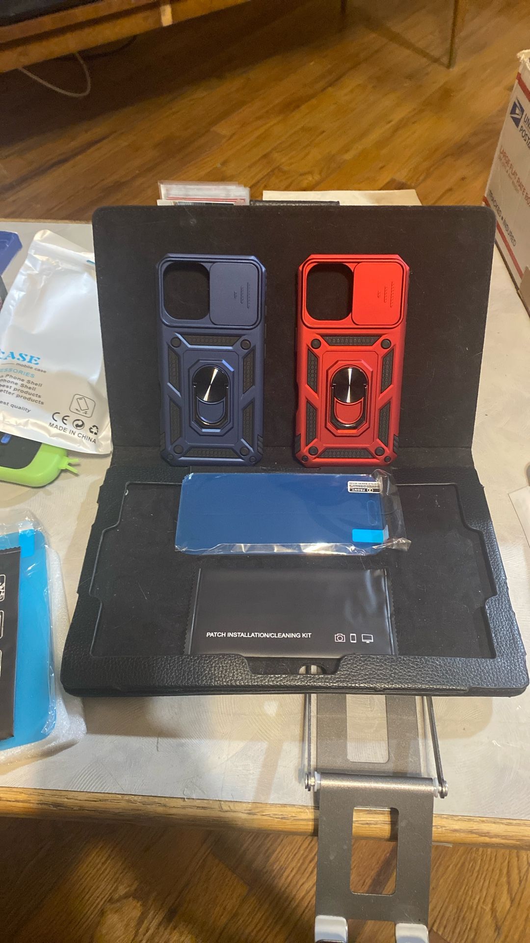 Apple iPhone 16 Red Or Blue