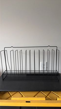 Hanging color rack for tubes of hair dye $20