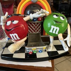 m&M Dispenser