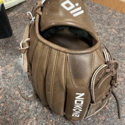 Nokona Left handed Glove 