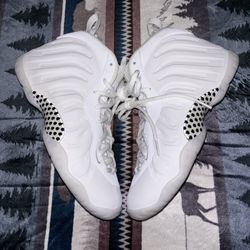 Nike Foamposite Size 6Y