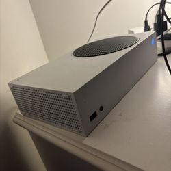 Xbox Series S with black Controller