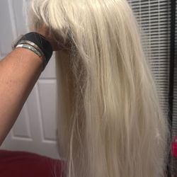 I LONG BLOND WIG WITH BANGS 