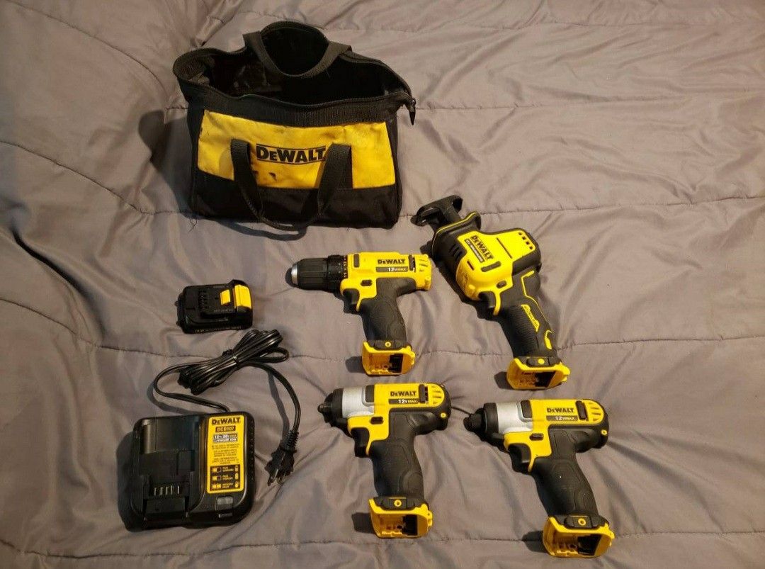 Dewalt 12v set with bag