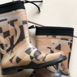 Rain Boots Size 7 