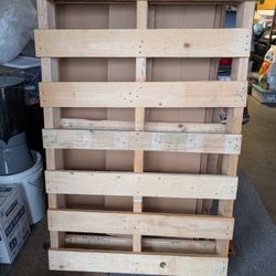 Free Wood Pallet - great for a burn pile 