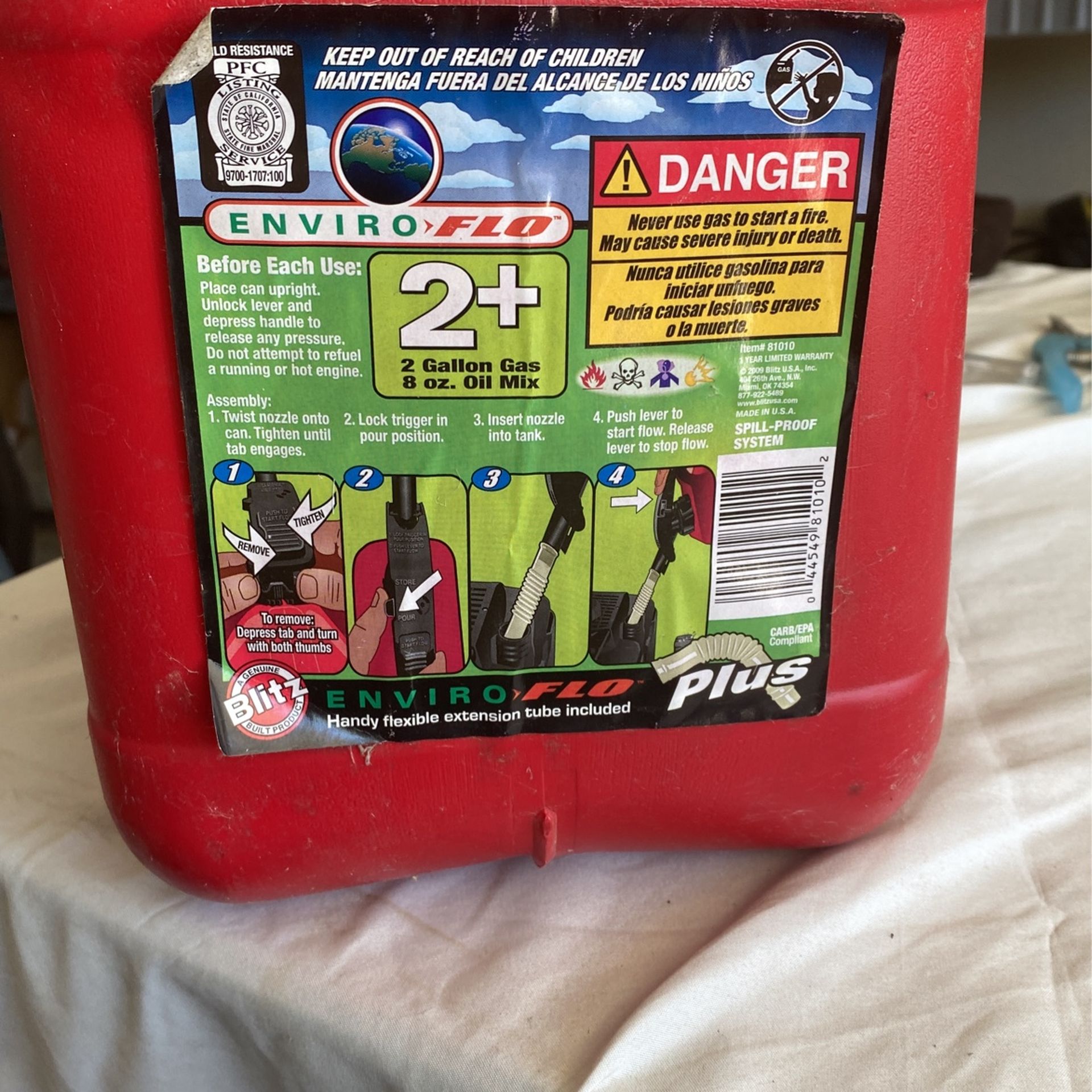Blitz Enviro-Flo Plus Gas Can — 2-Gallon (+ 8-oz.) Capacity, Model# 81010