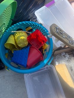 Free sand toys