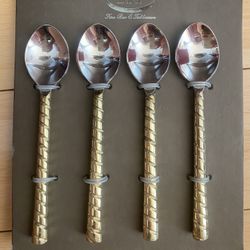 Beautiful 4 Piece Spoon Set