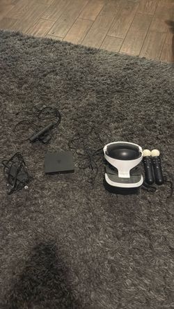 PS VR headset, joycons, and camera