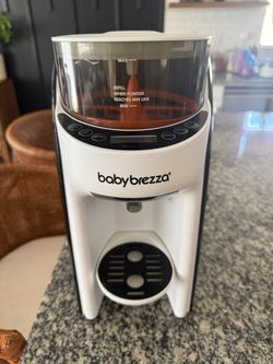 Baby Brezza Formula Pro Advanced – Excellent Condition
