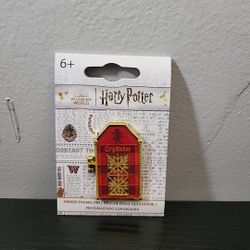 NWT Loungefly Harry Potter Gryffindor Window Hinge Enamel Pin